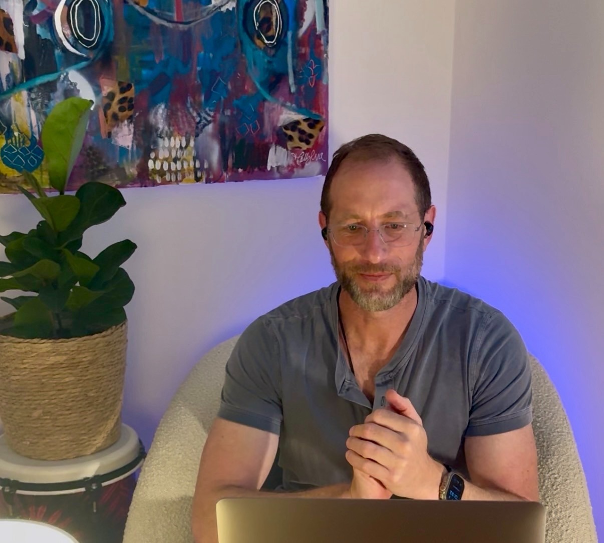 Tim Pearson during a counselling session